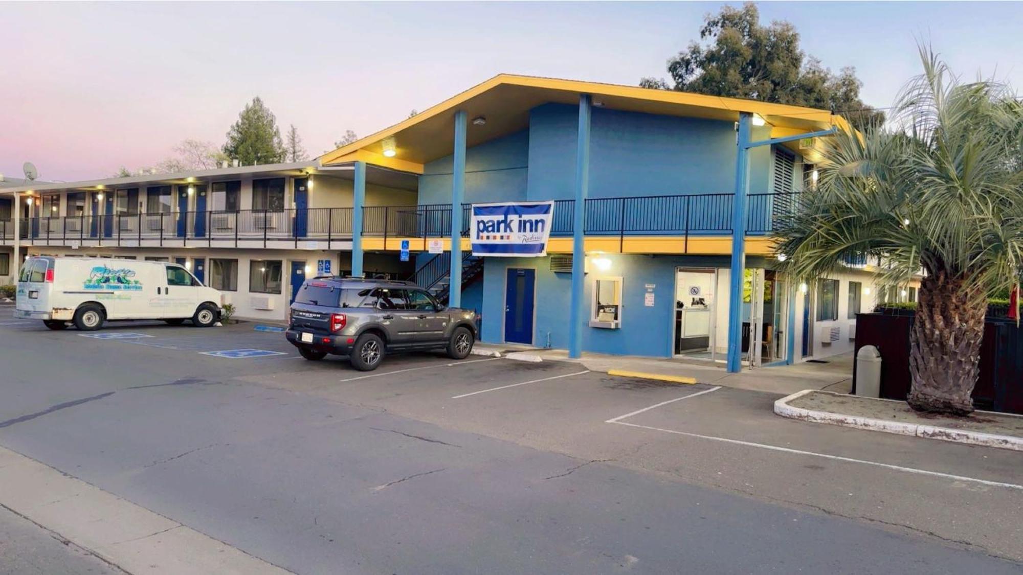 Park Inn By Radisson, Santa Rosa South Exterior foto
